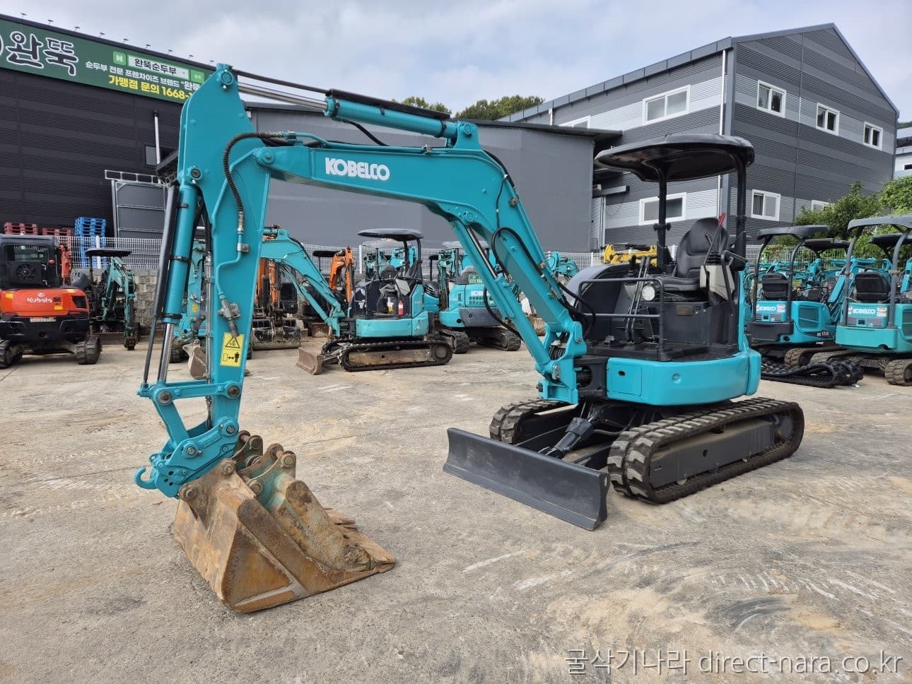 Kobelco SK35