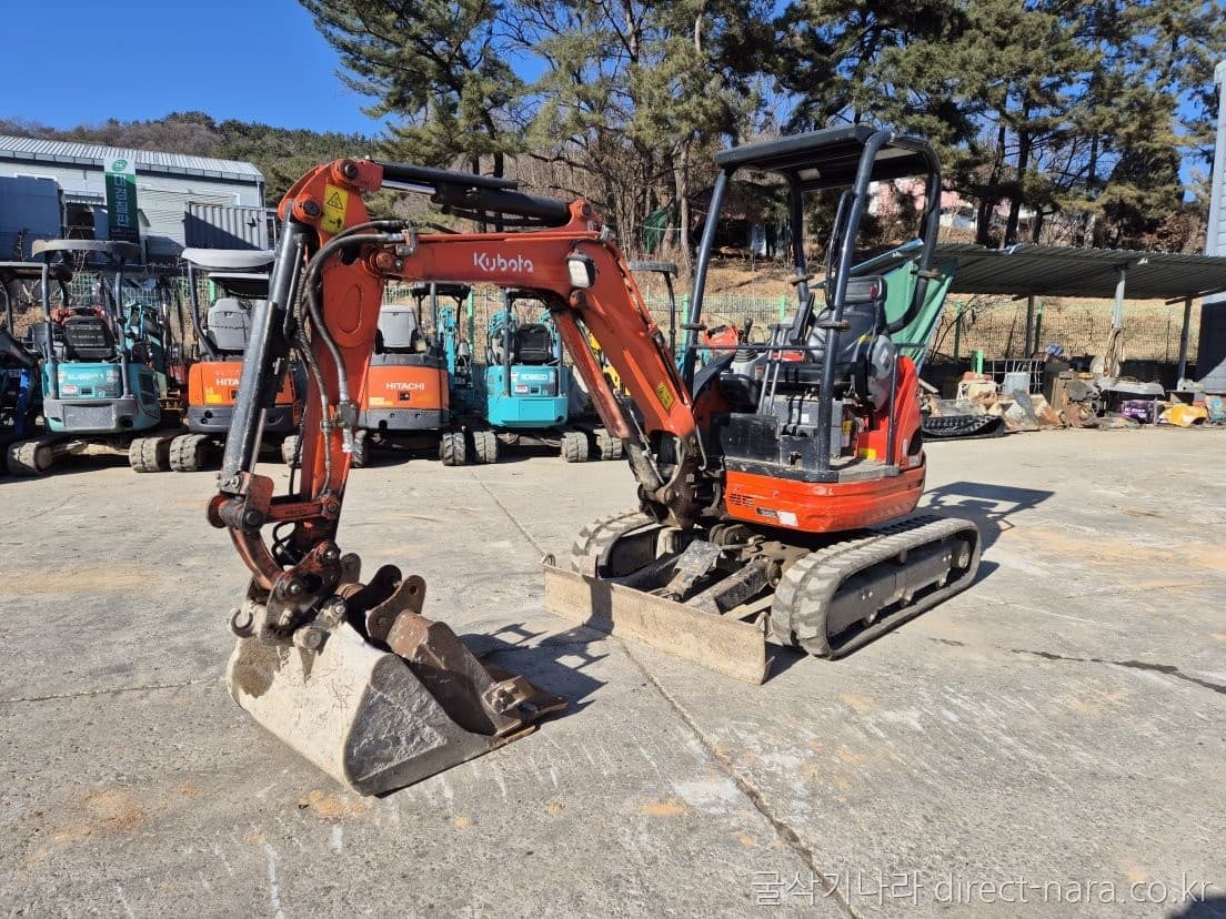 Kubota U20