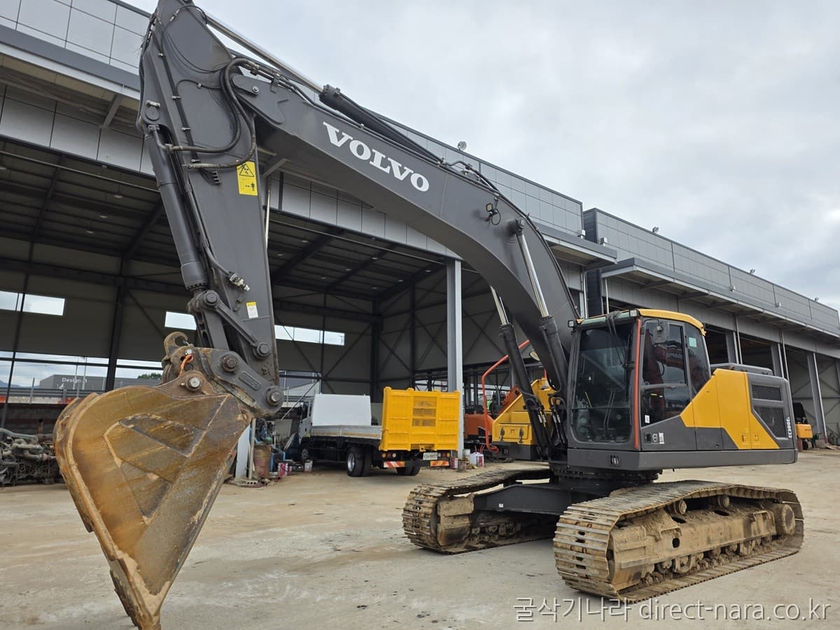 Volvo EC300E