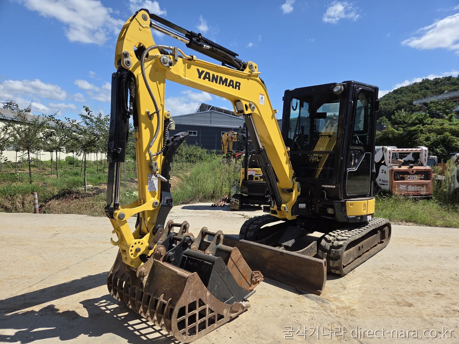 Экскаватор Yanmar