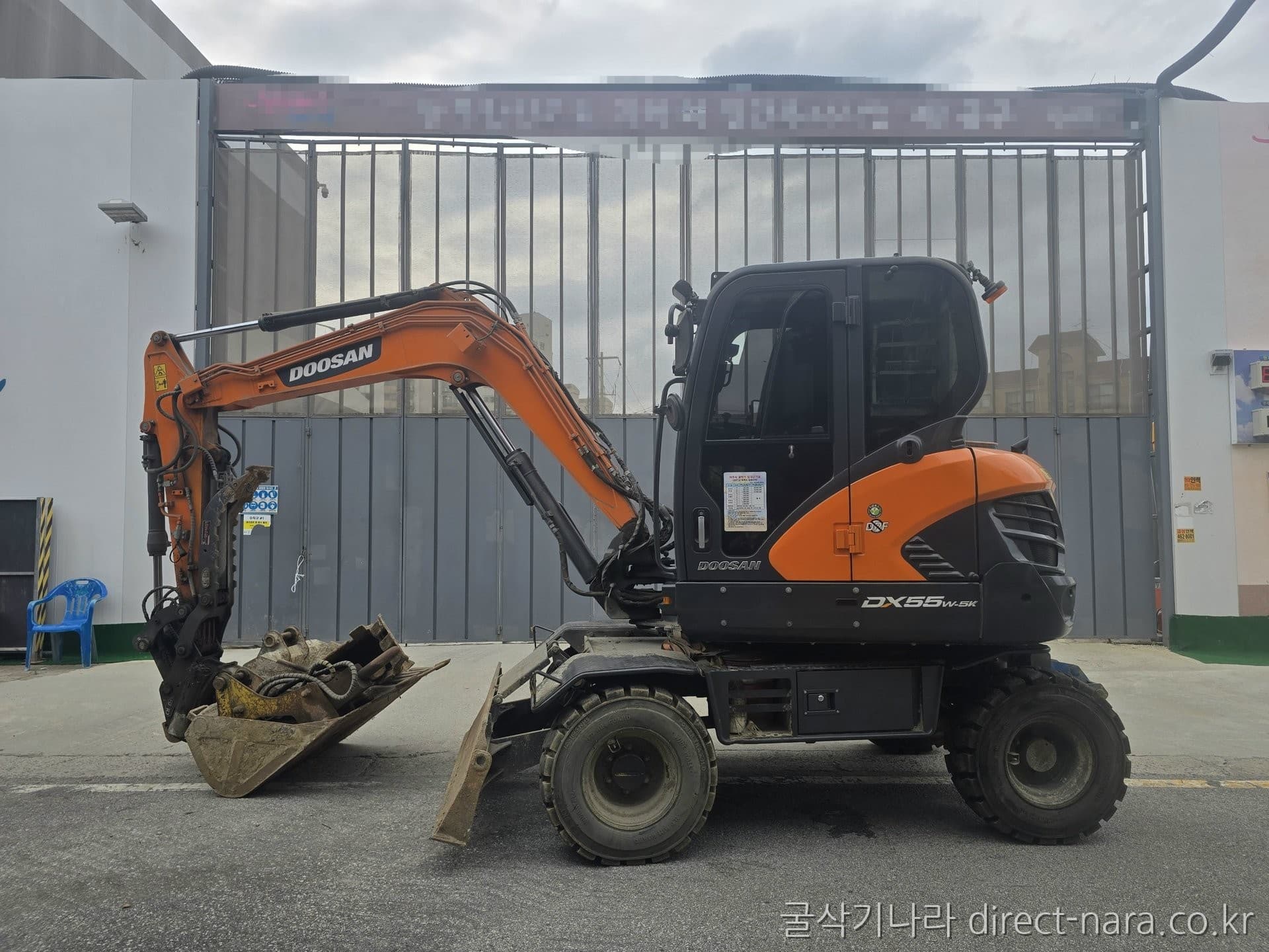 Doosan (Develon) DX55W