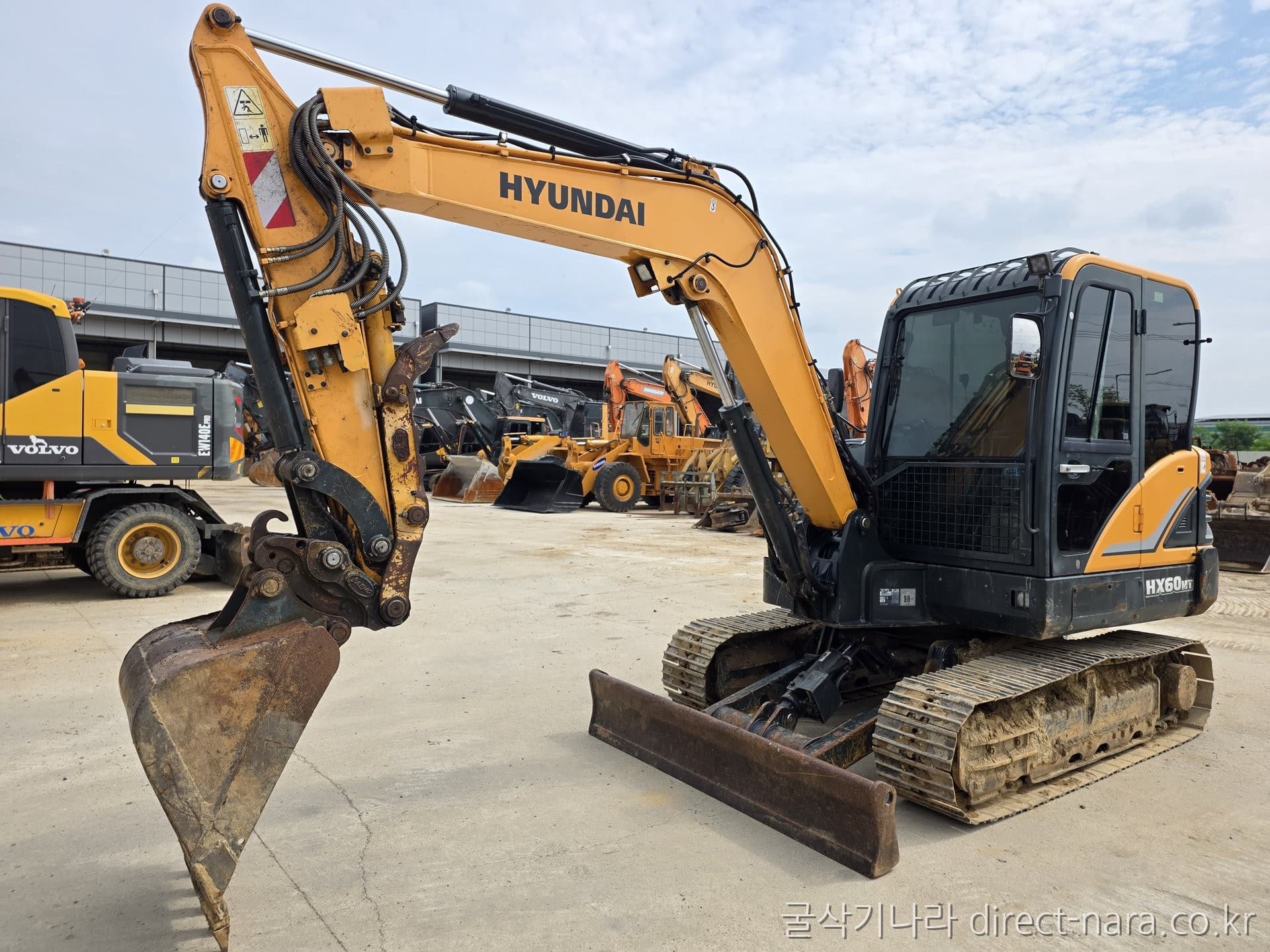 HD Hyundai HX60MT