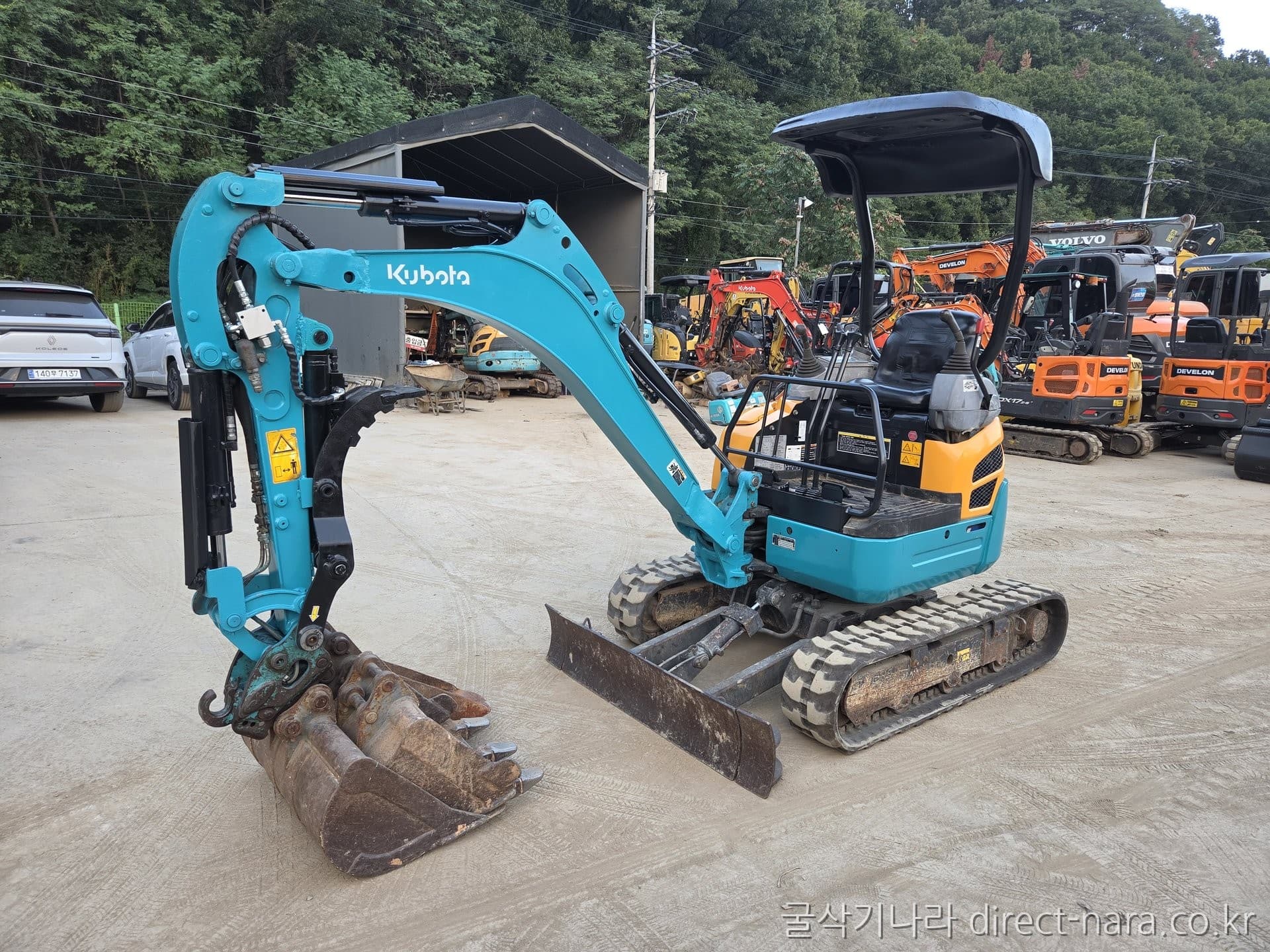 Kubota U17