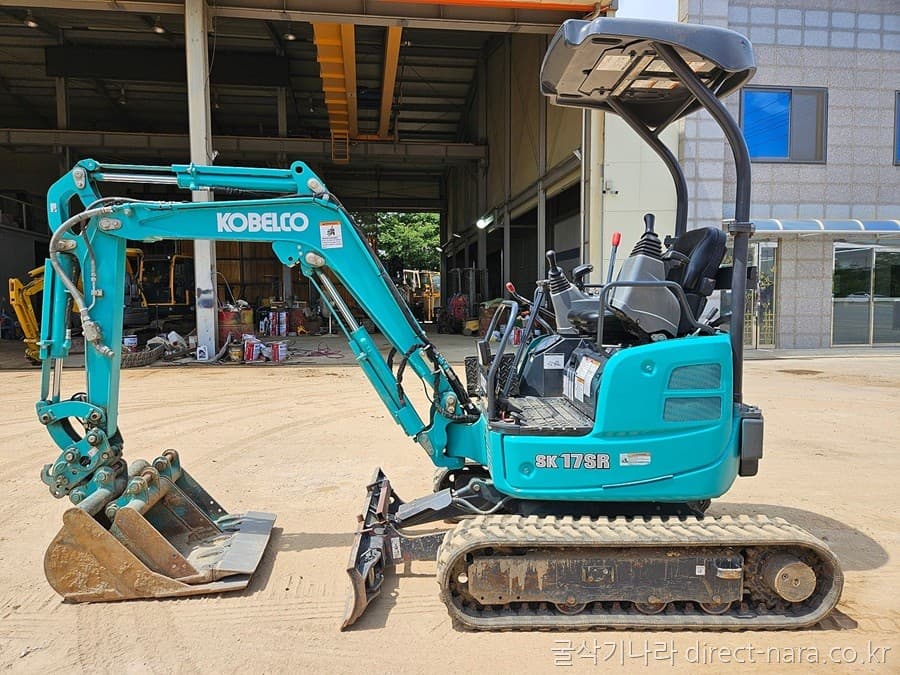 Kobelco SK17