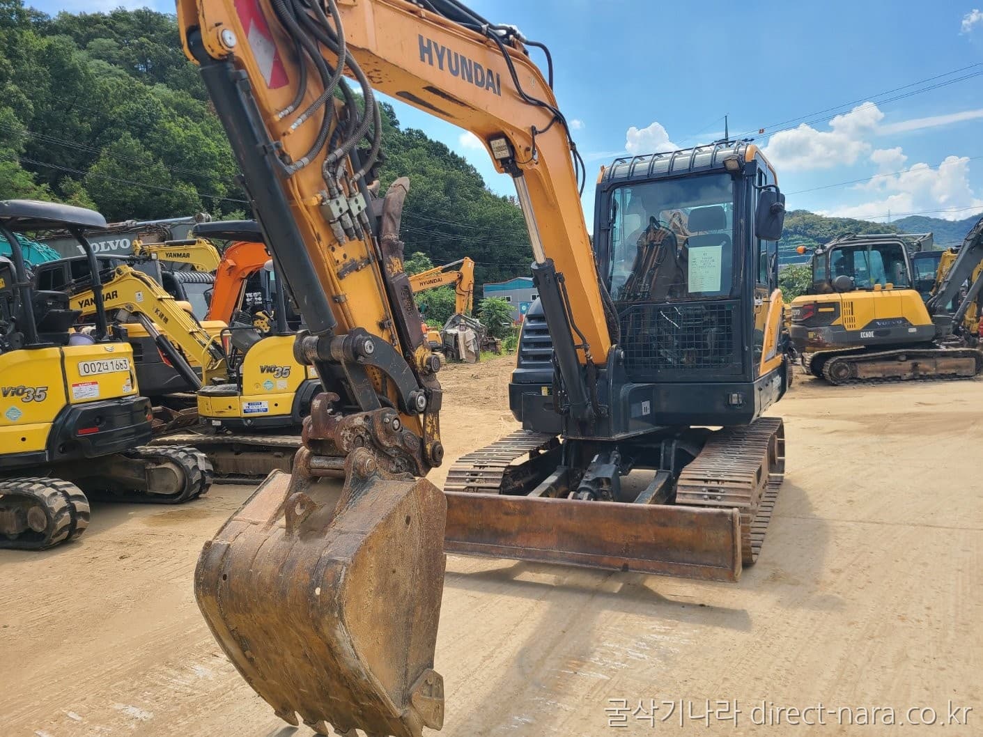 HD Hyundai HX60MT