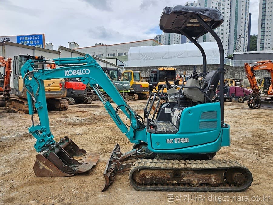 Kobelco SK17SR