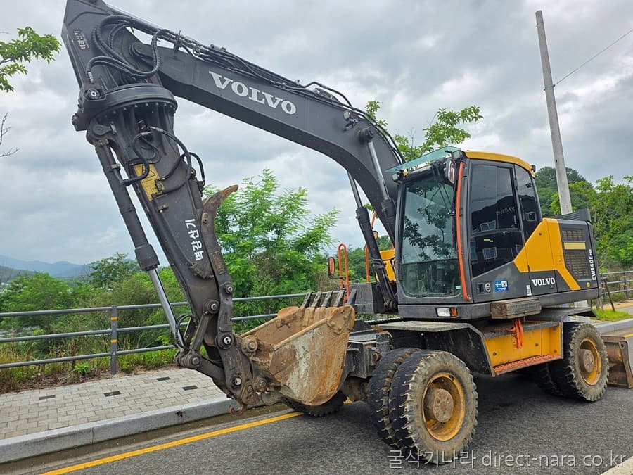 Volvo EW140E
