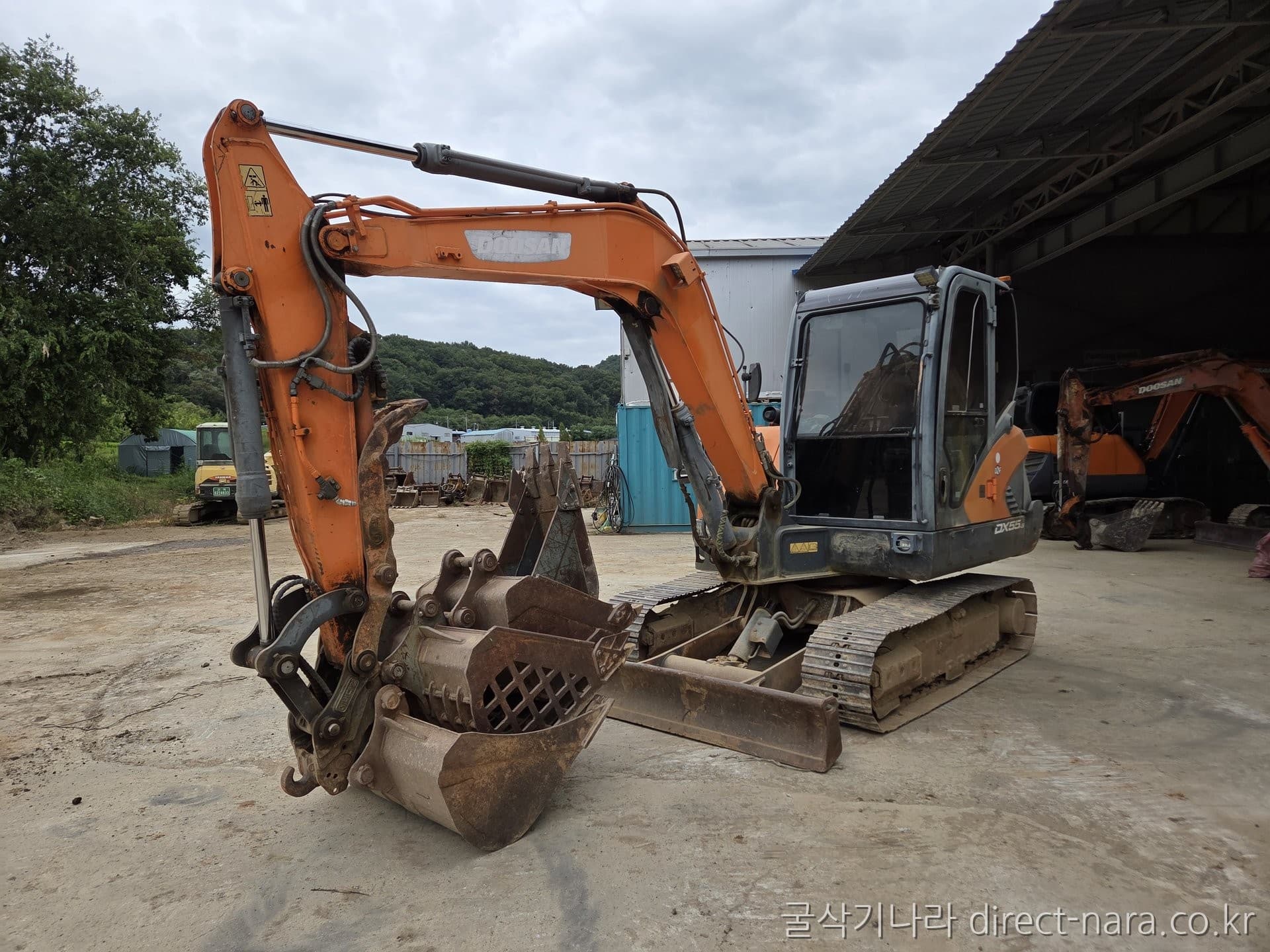 Doosan (Develon) DX55