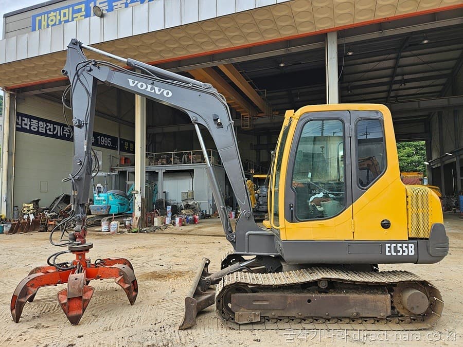 Volvo EC55B