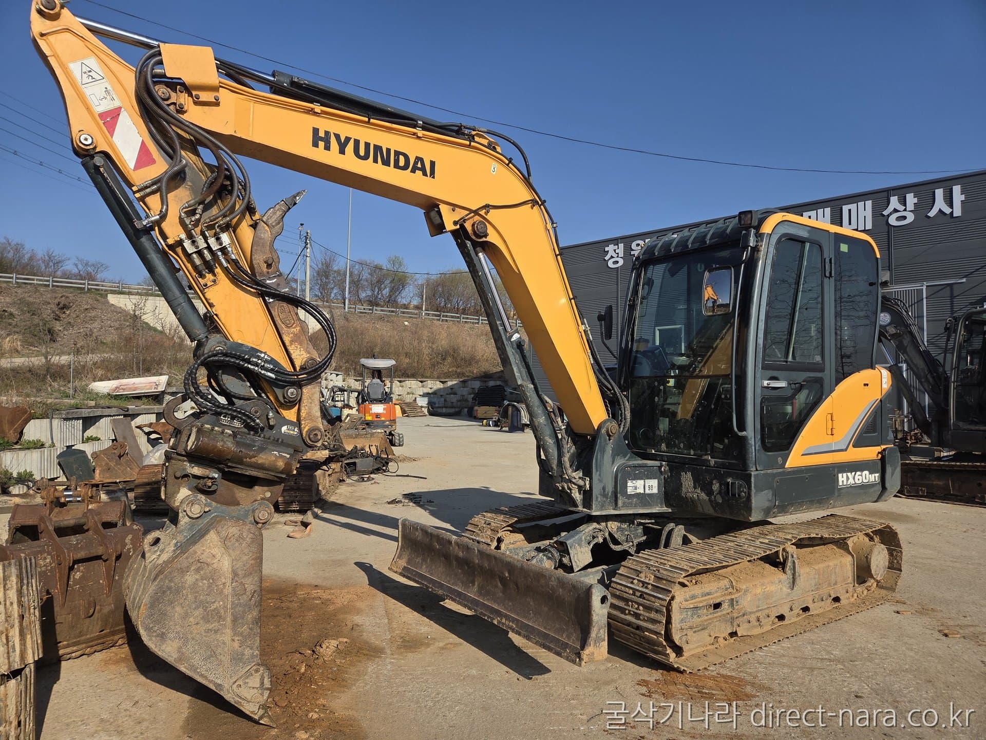 HD Hyundai HX60