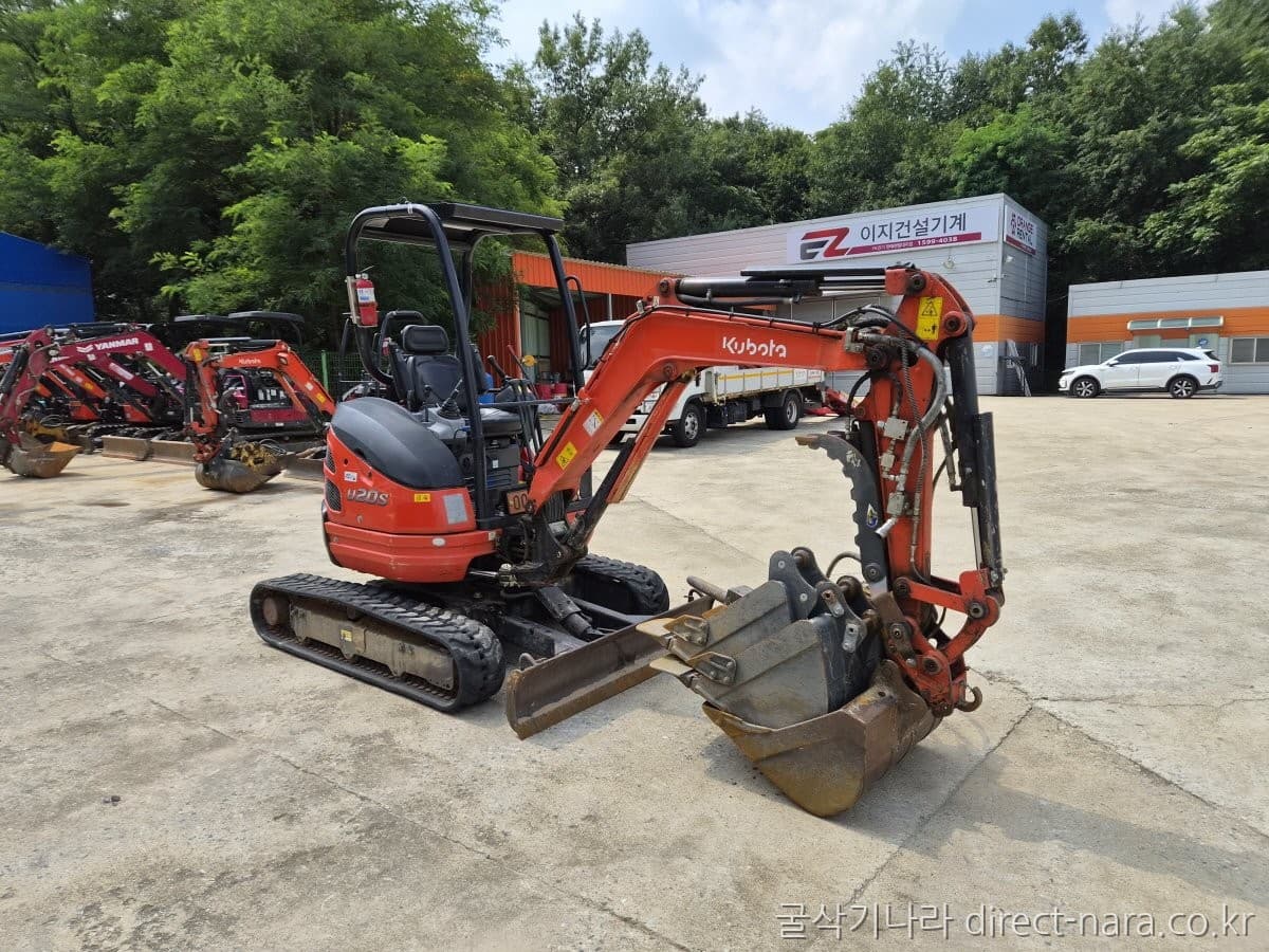 Kubota U20