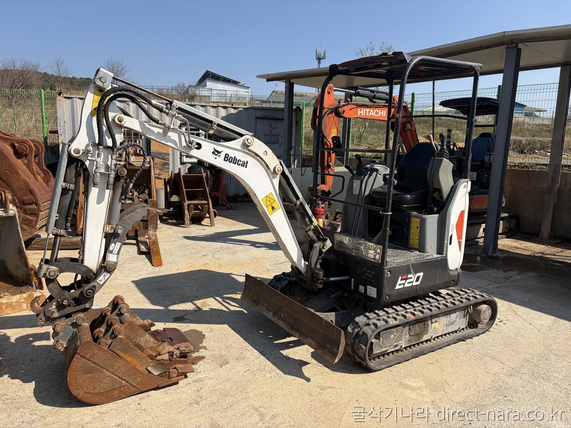 Bobcat E20
