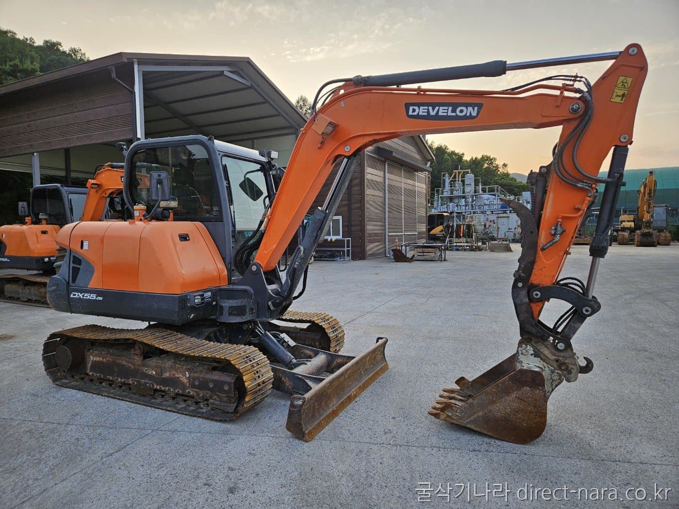 Doosan (Develon) DX55