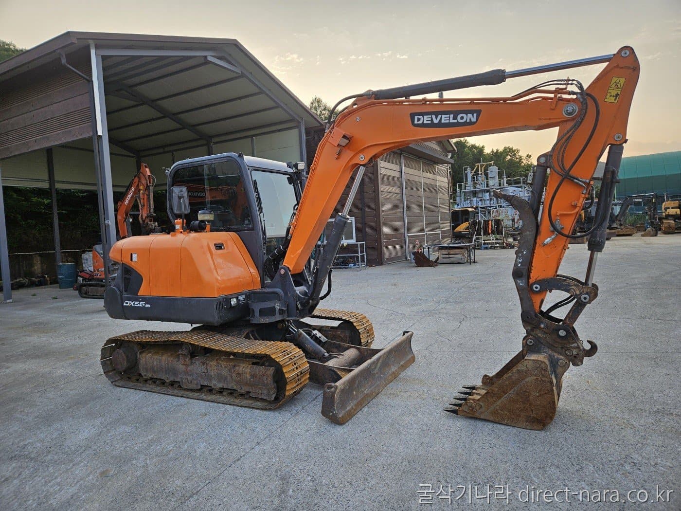 Doosan (Develon) DX55
