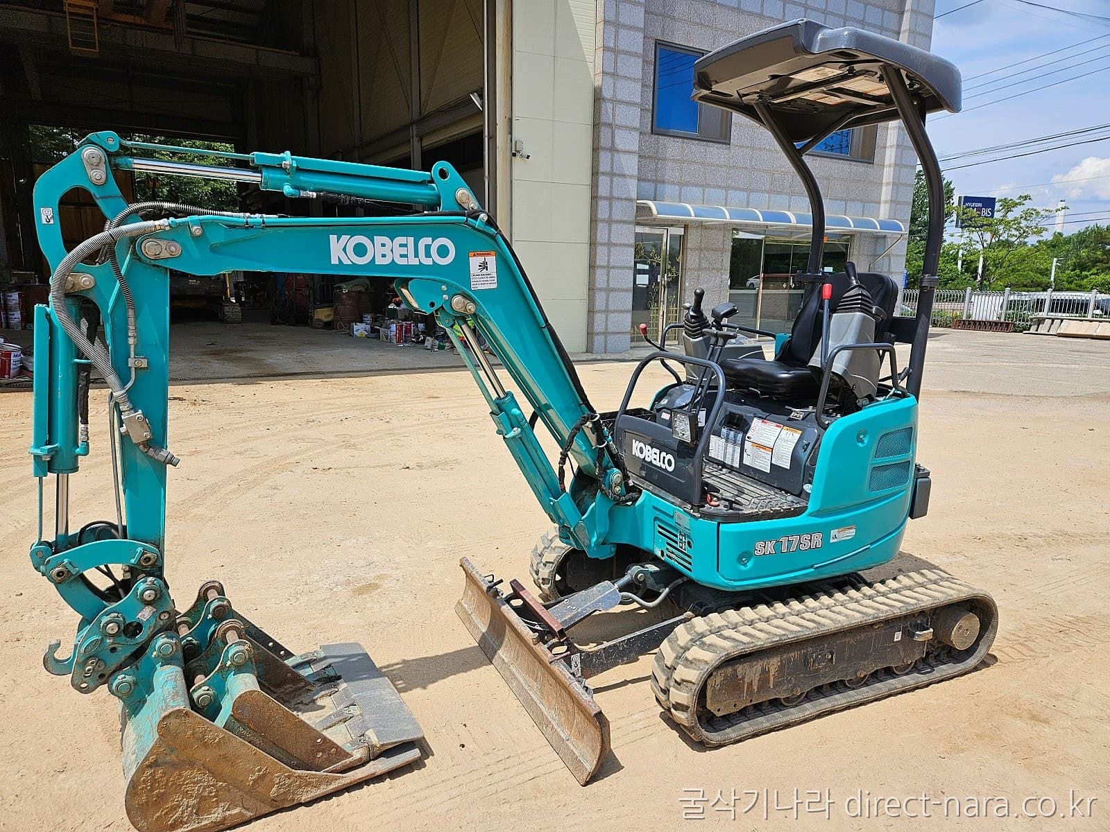 Kobelco SK17SR