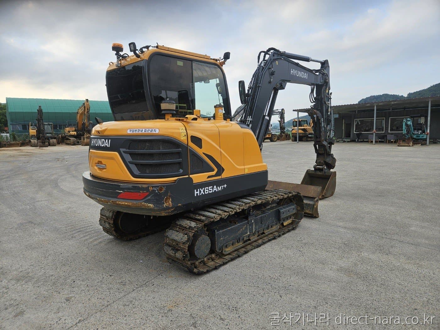 HD Hyundai HX65AMT