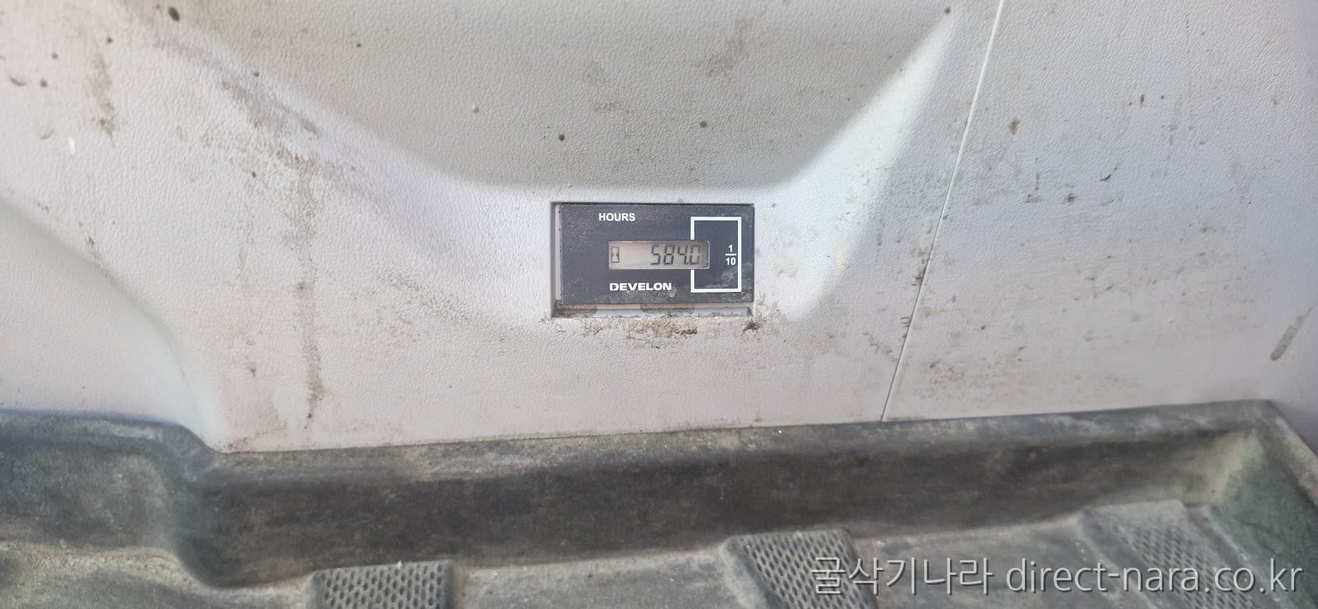 Doosan (Develon) DX240