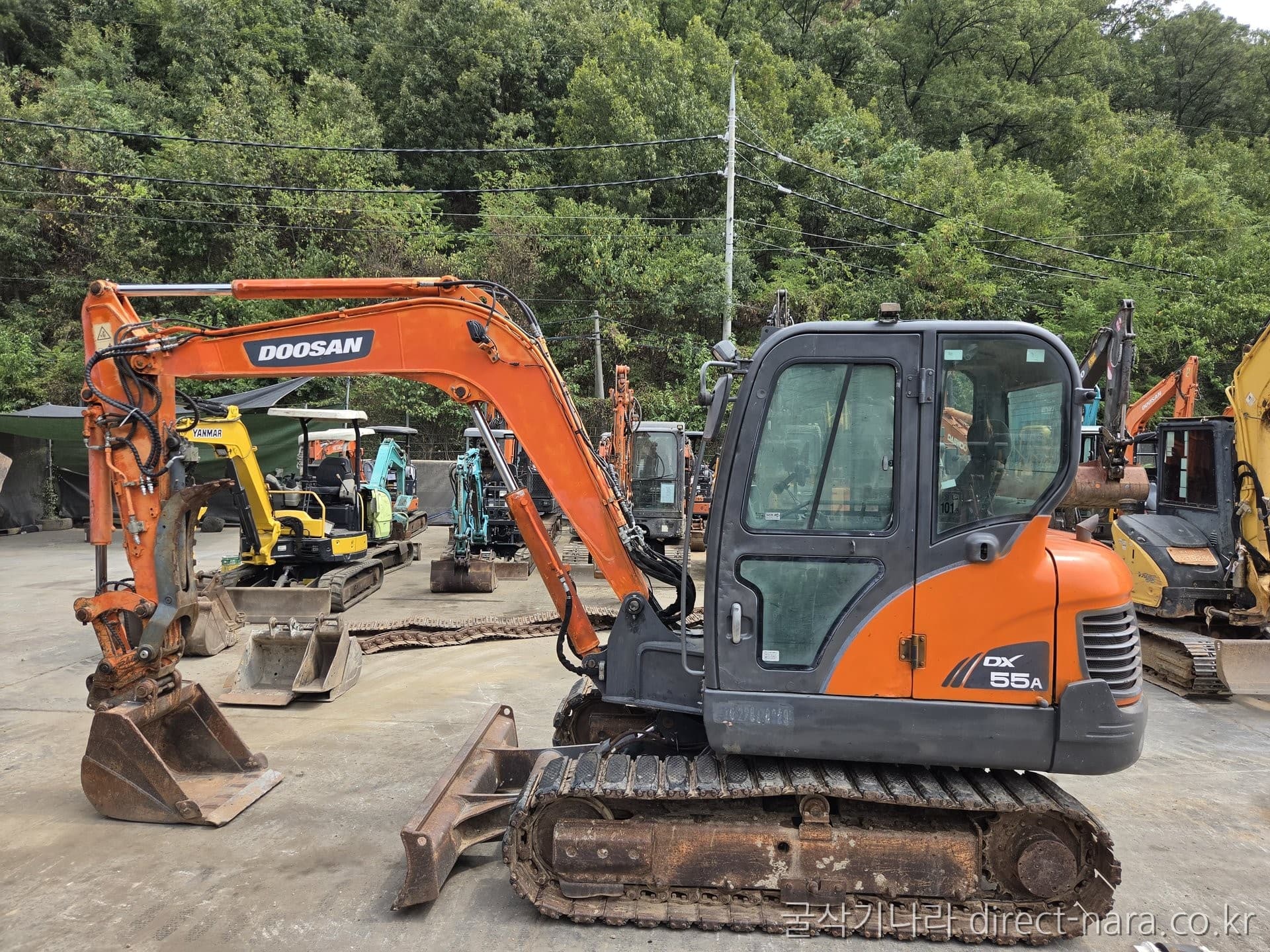 Doosan (Develon) DX55