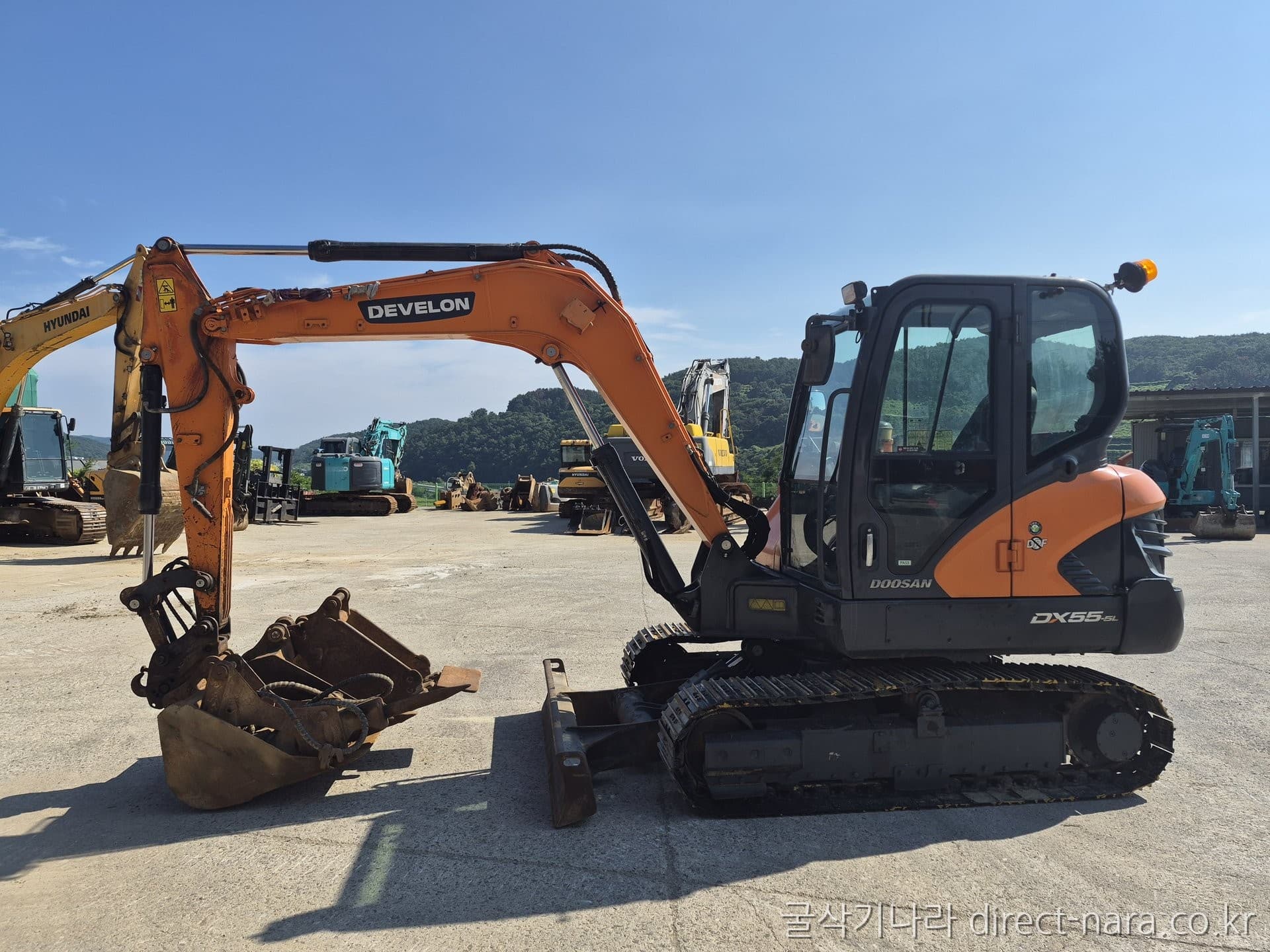 Doosan (Develon) DX55-5L