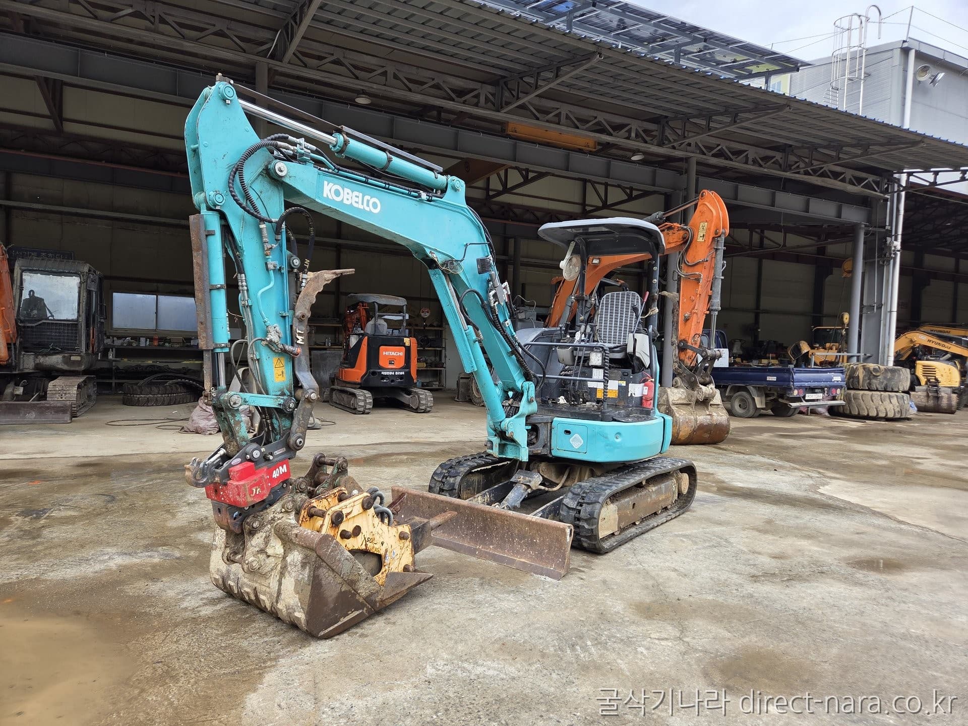 Kobelco SK35