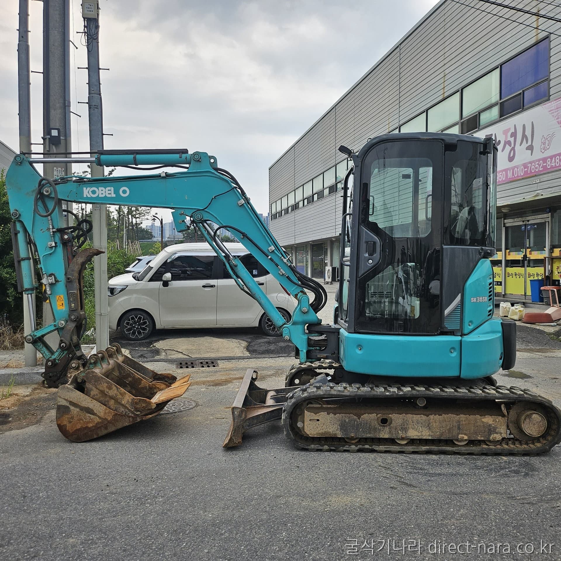 Kobelco SK35