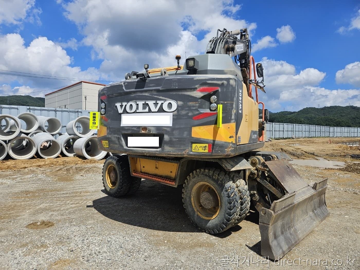 Volvo EW140