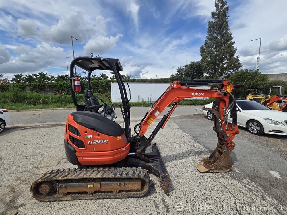 Kubota U20