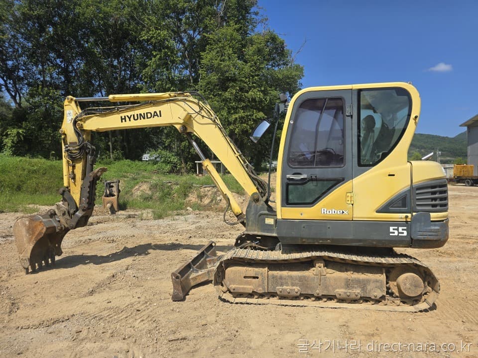 HD Hyundai R55