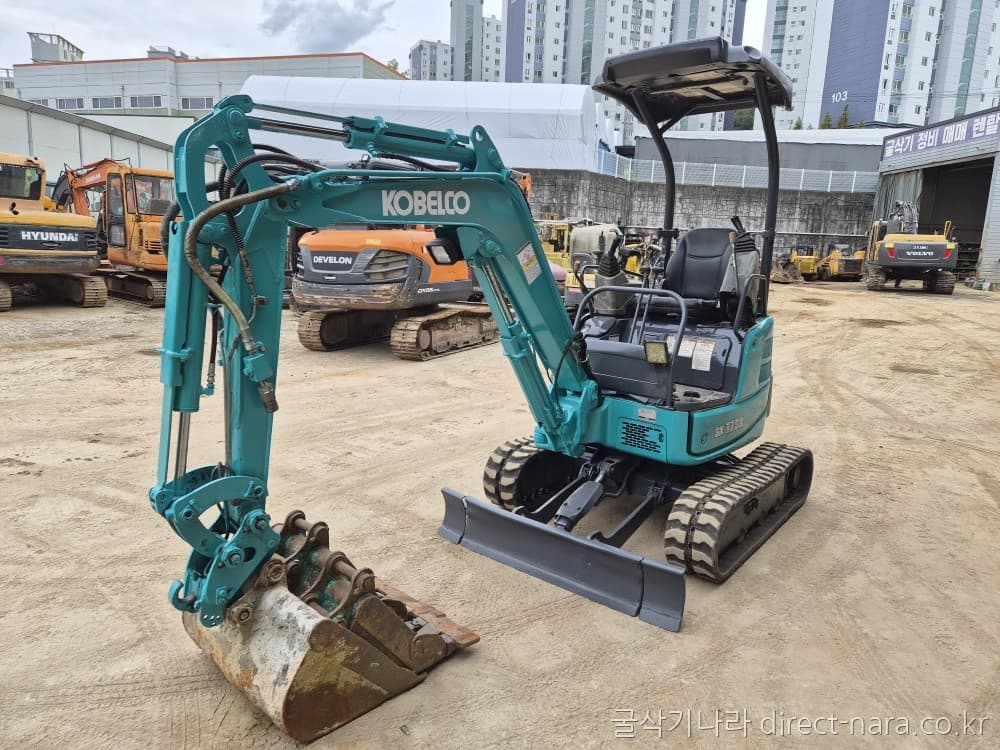 Kobelco SK17SR