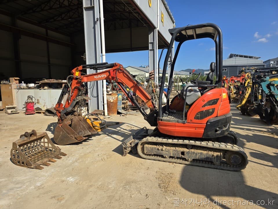 Kubota U20