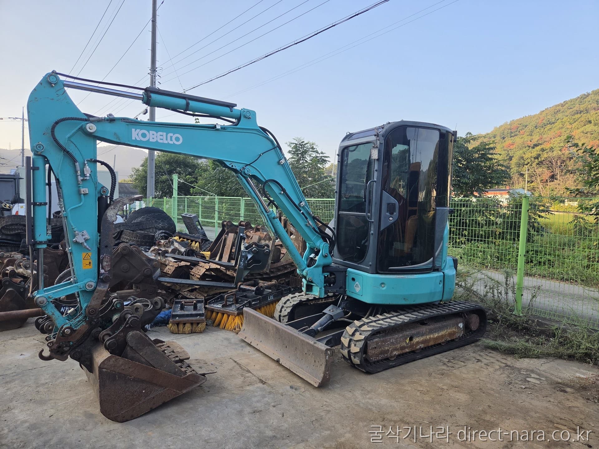 Kobelco SK35