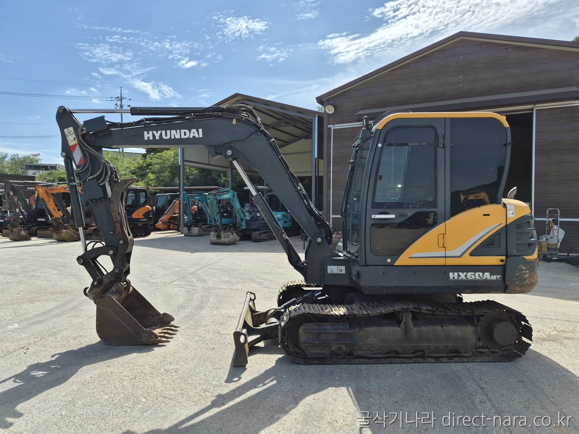 HD Hyundai HX60AMT