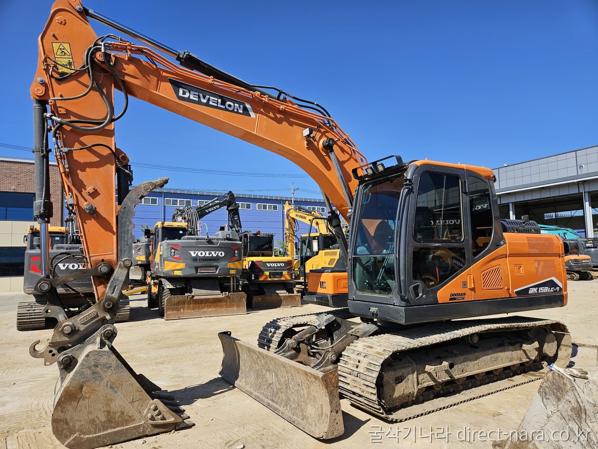 Doosan (Develon) DX150LC7