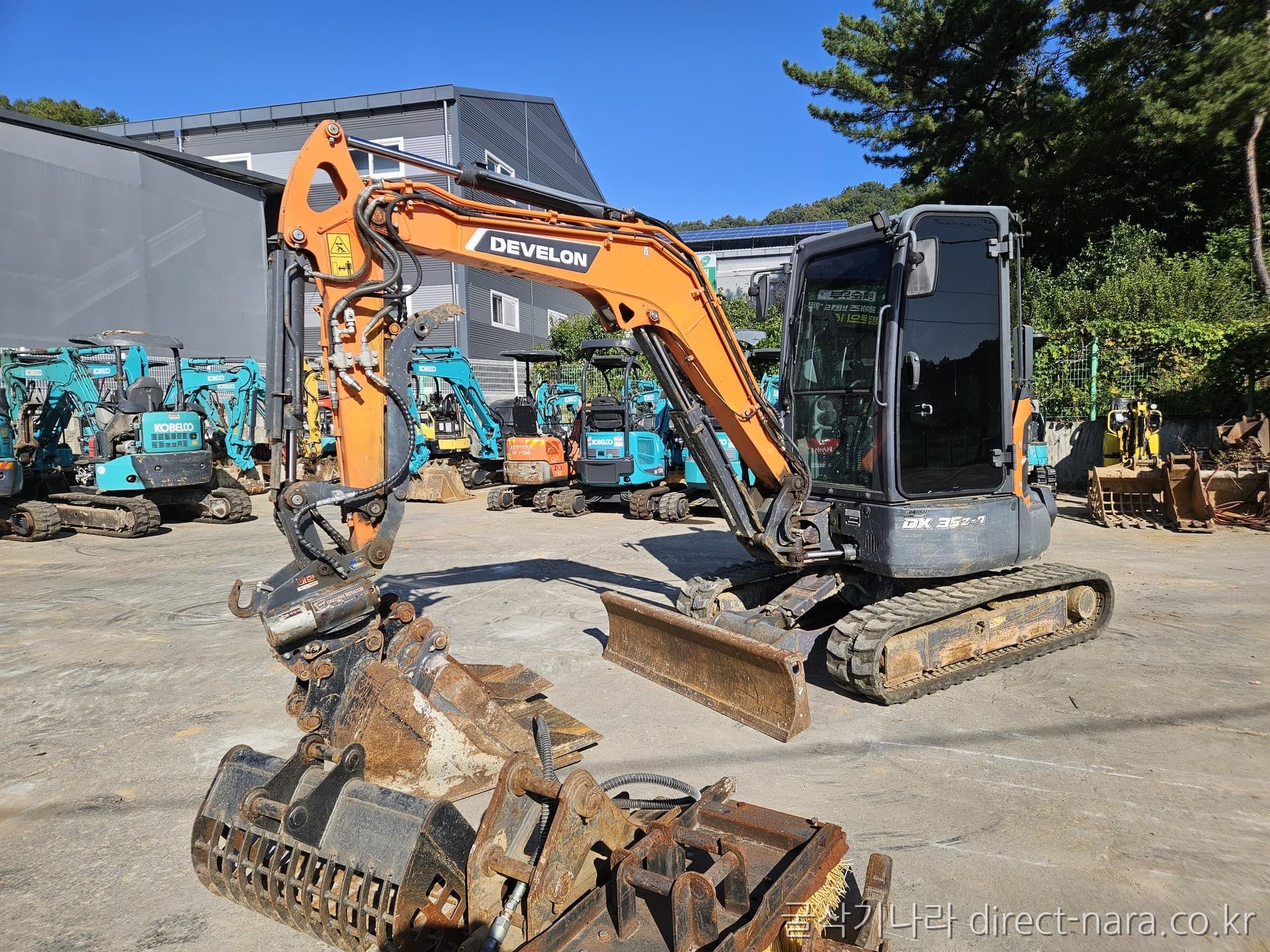 Doosan (Develon) DX35