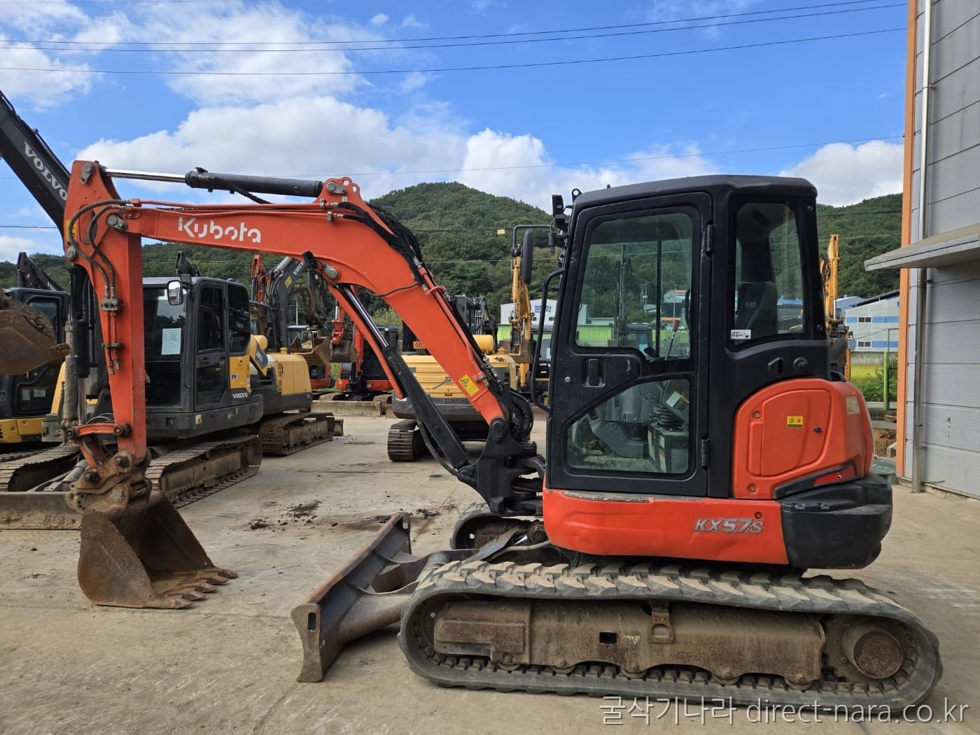 Kobelco KX57