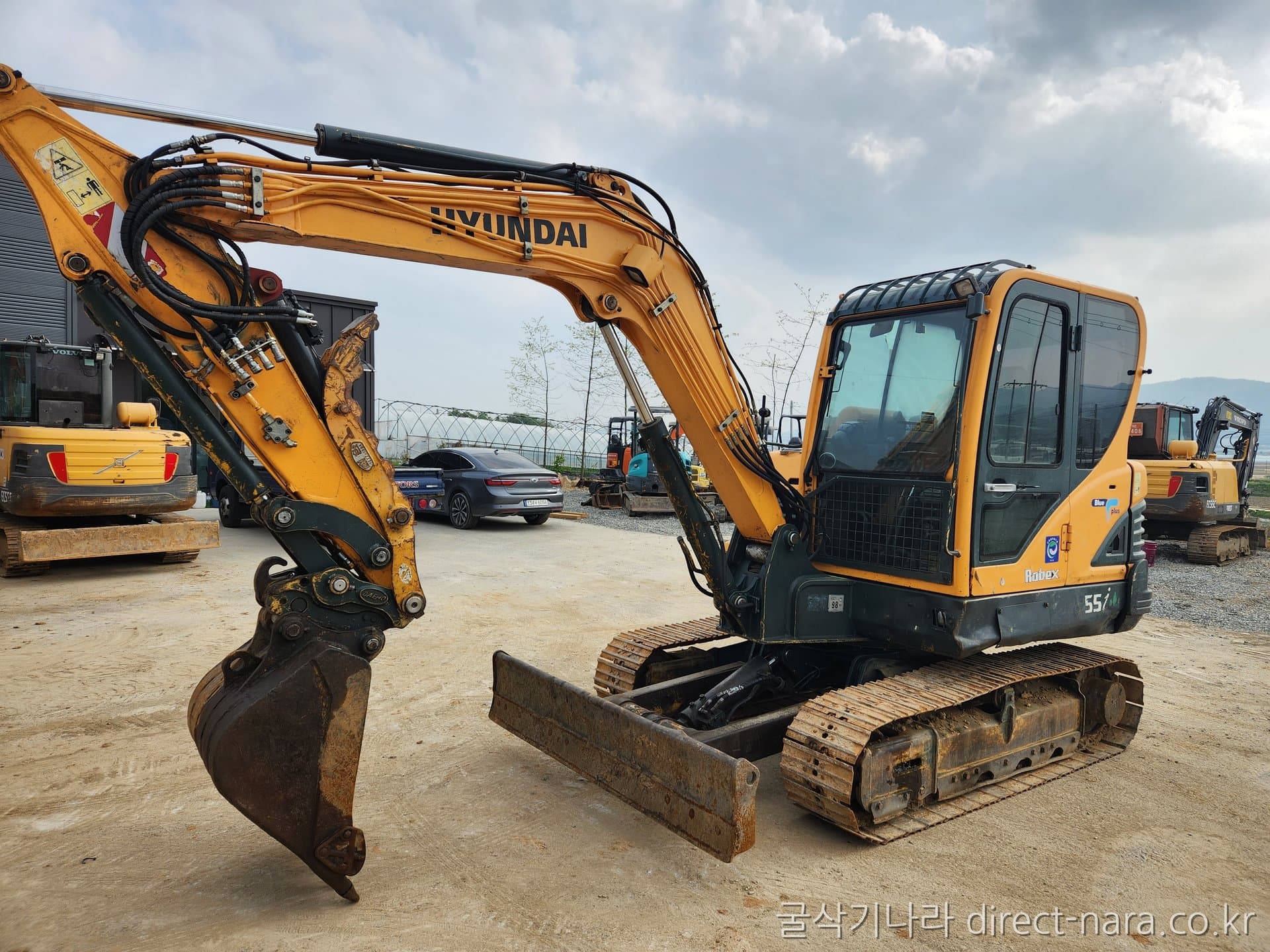 HD Hyundai R55I