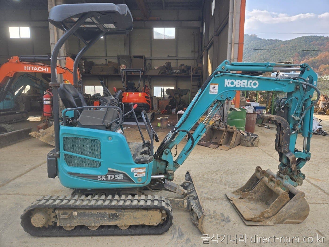 Kobelco SK17
