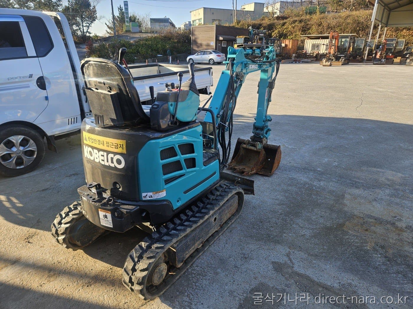 Kobelco SK10