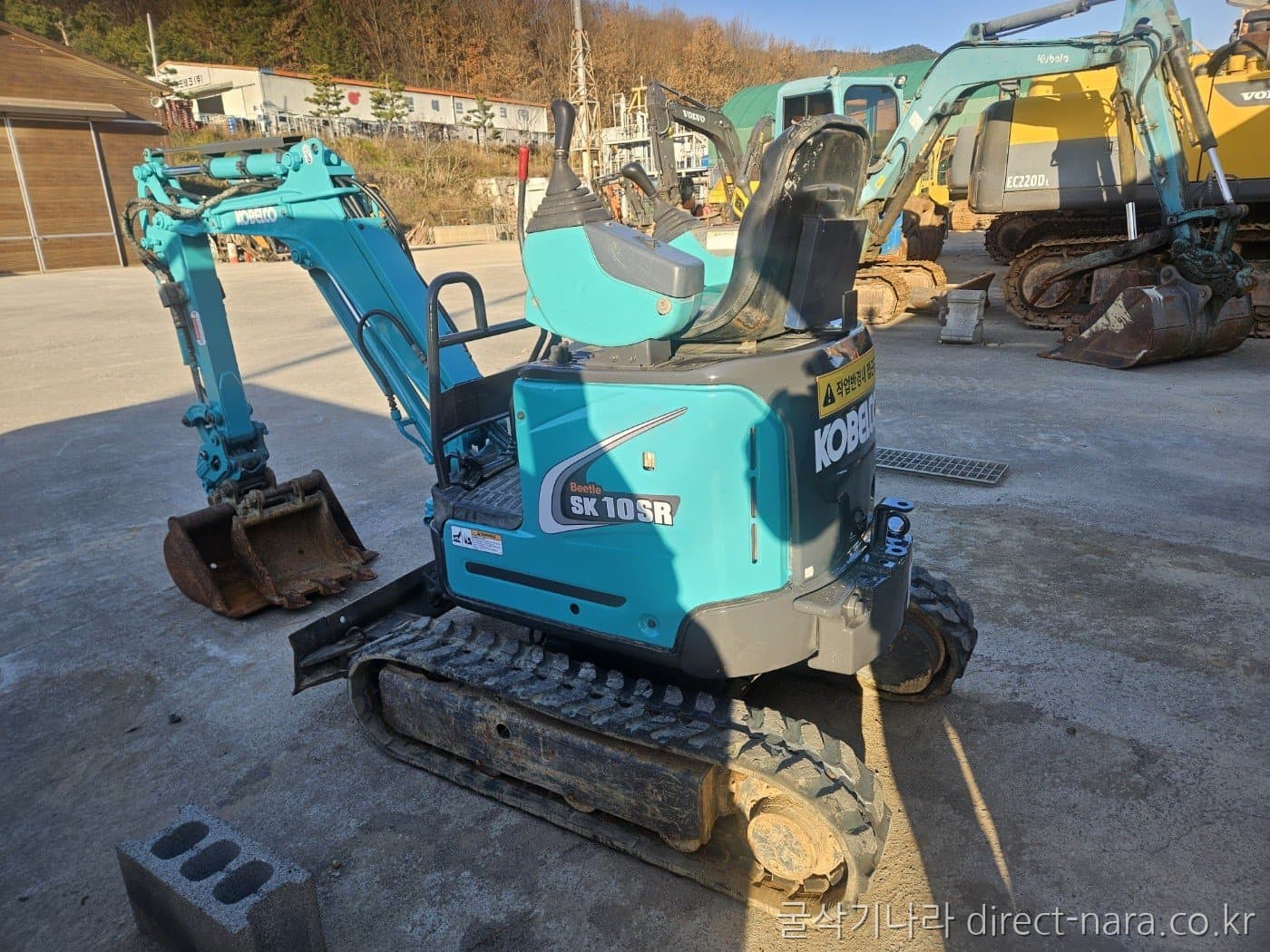 Kobelco SK10