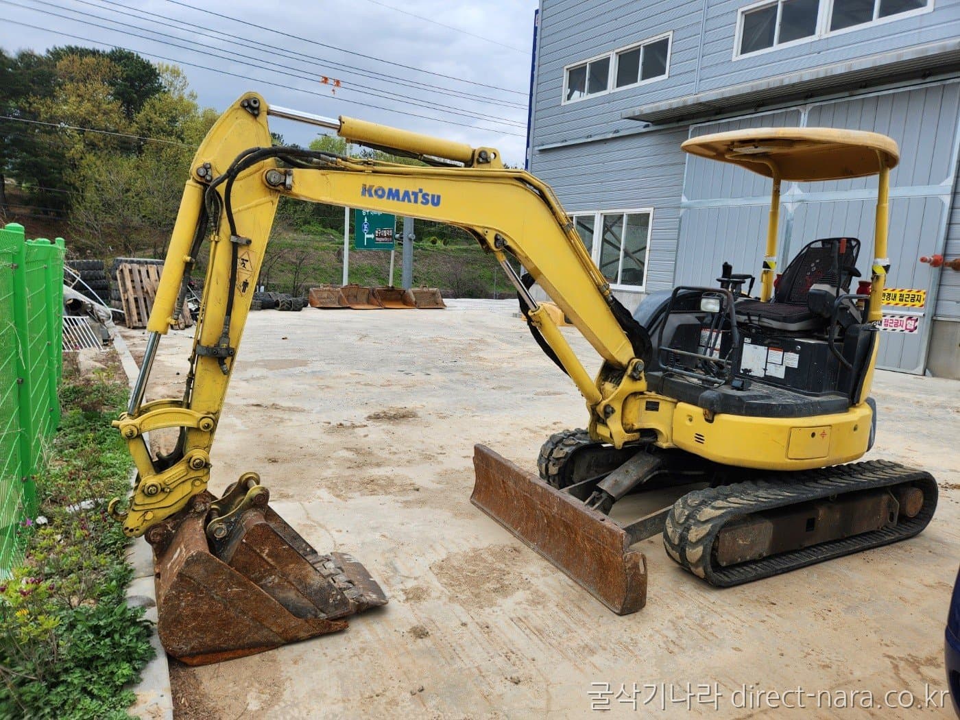 Komatsu PC30