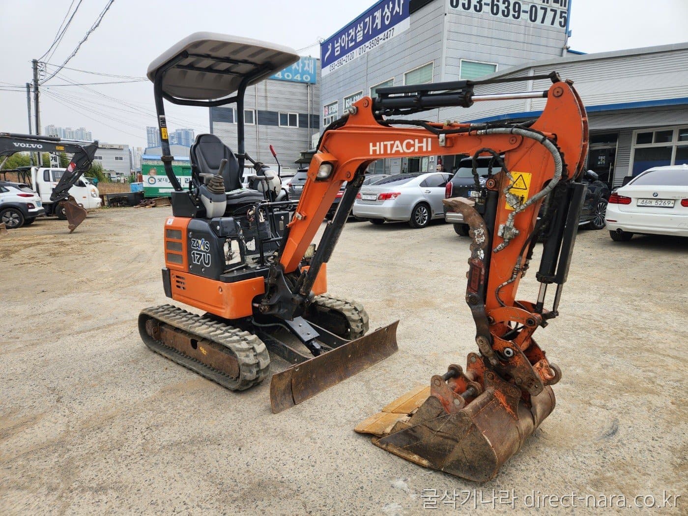 Hitachi ZX17
