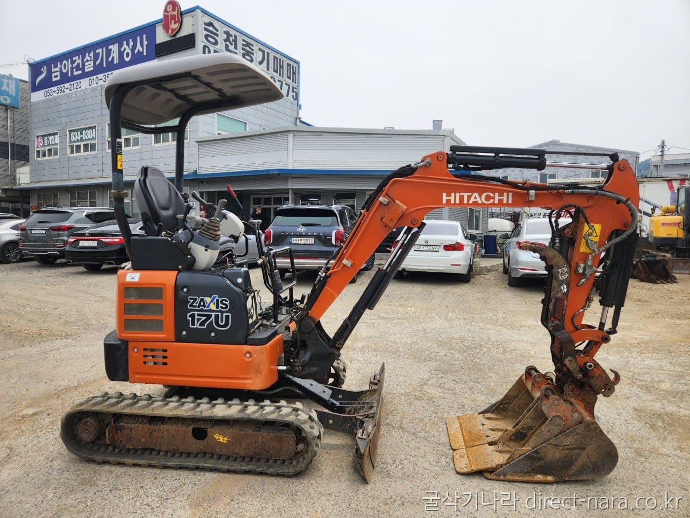 Hitachi ZX17