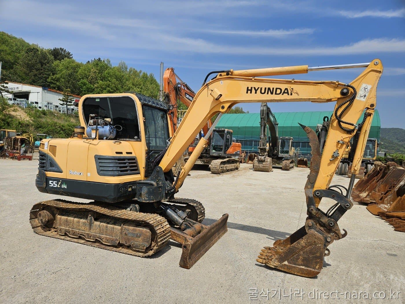 HD Hyundai R55I