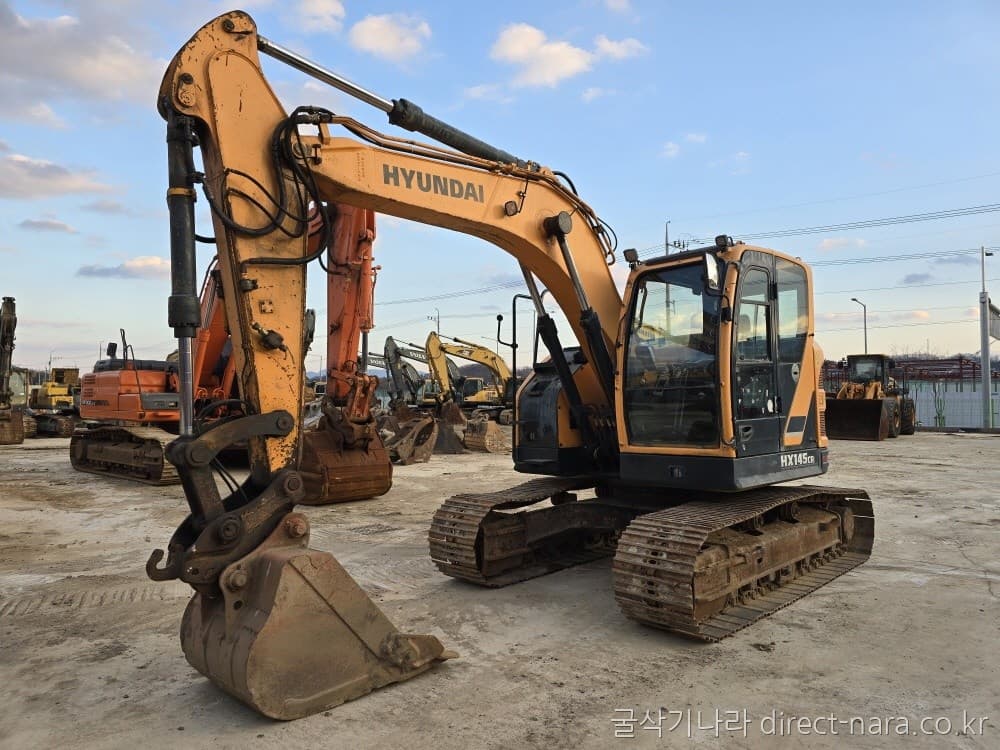 HD Hyundai HX145