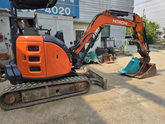 Hitachi ZX35