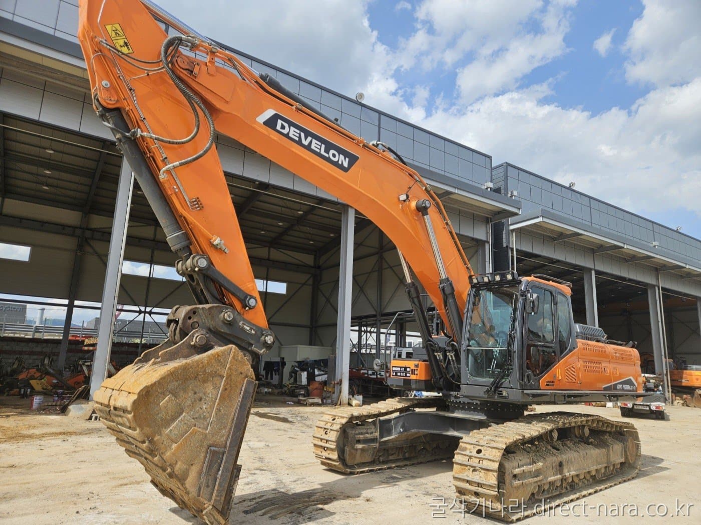 Doosan (Develon) DX400LC7