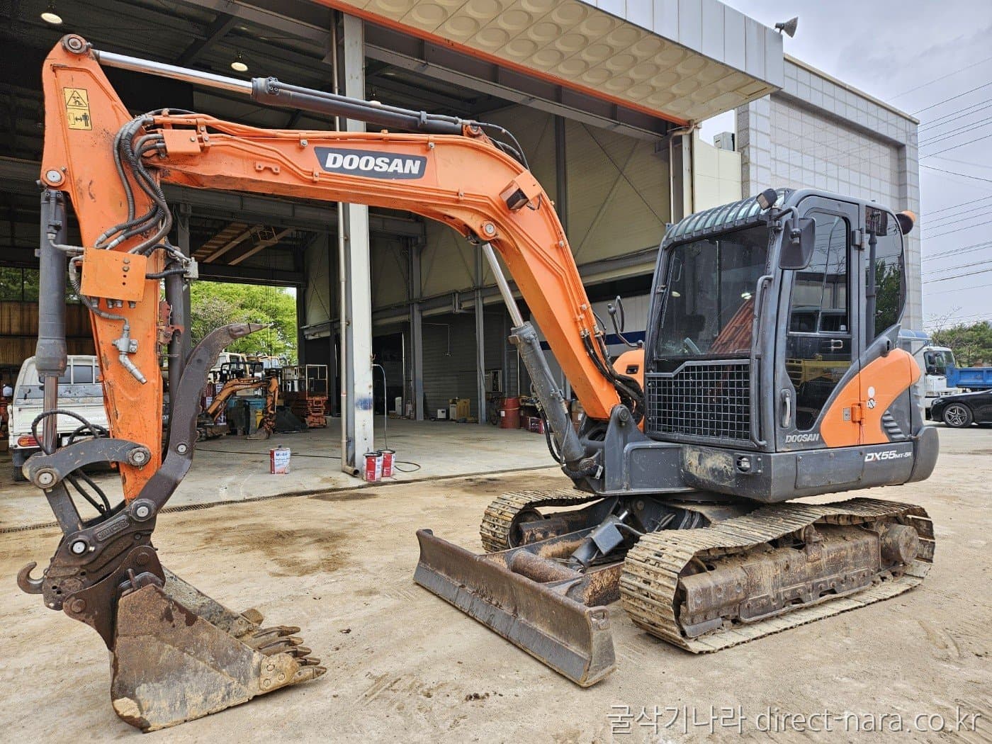 Doosan (Develon) DX55MT