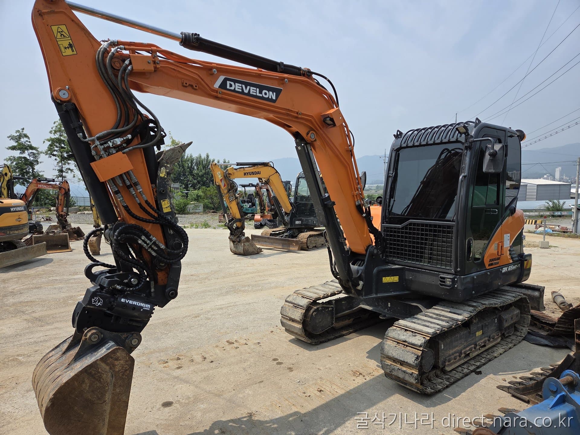 Doosan (Develon) DX65