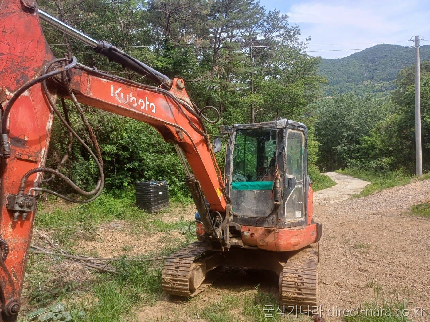 Kobelco KX057