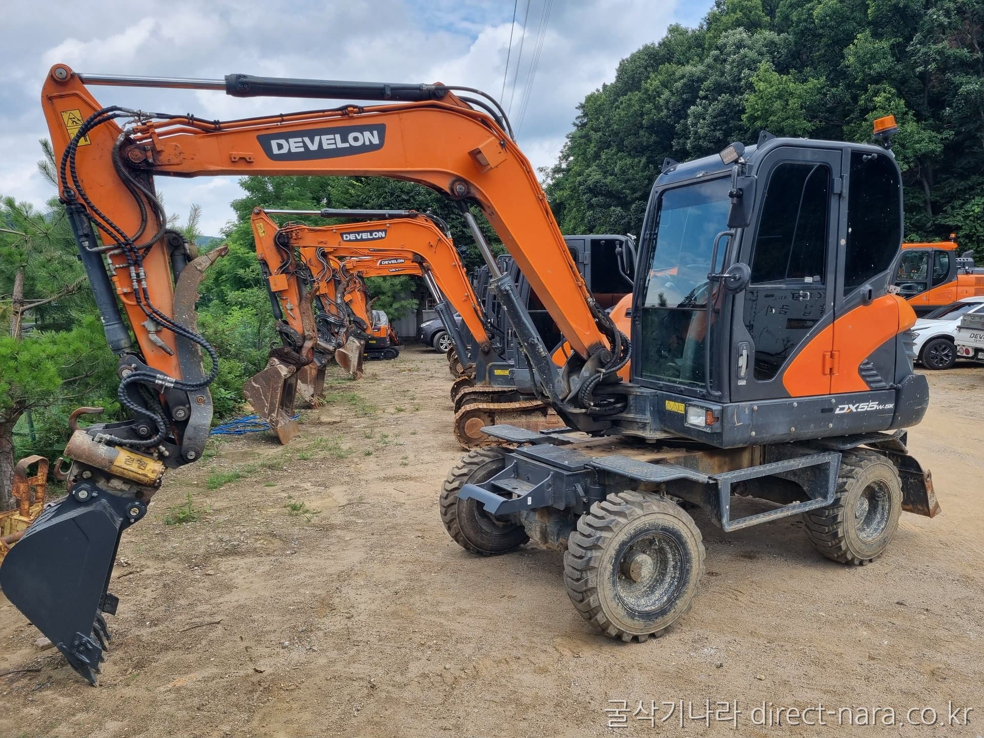 Doosan (Develon) DX55W
